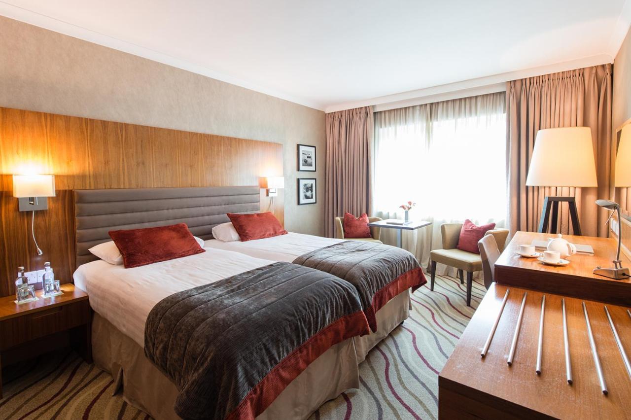 Lakeside Park Hotel & Spa Fishbourne  Ngoại thất bức ảnh